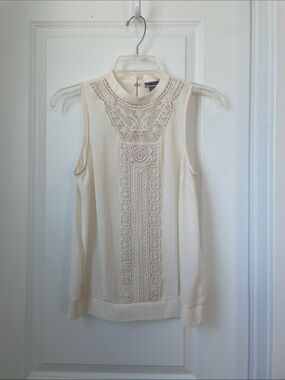 Chelsea 28 Cream Blouse Size XXS